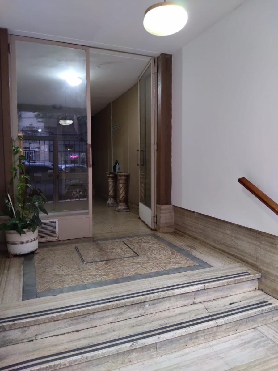 VENTA // FLORES - Dpto 4 amb. en P.B., con 2 patios propios (+lavadero). Muy buena ubicación. VALOR: U$S.100.0000 — foto 13