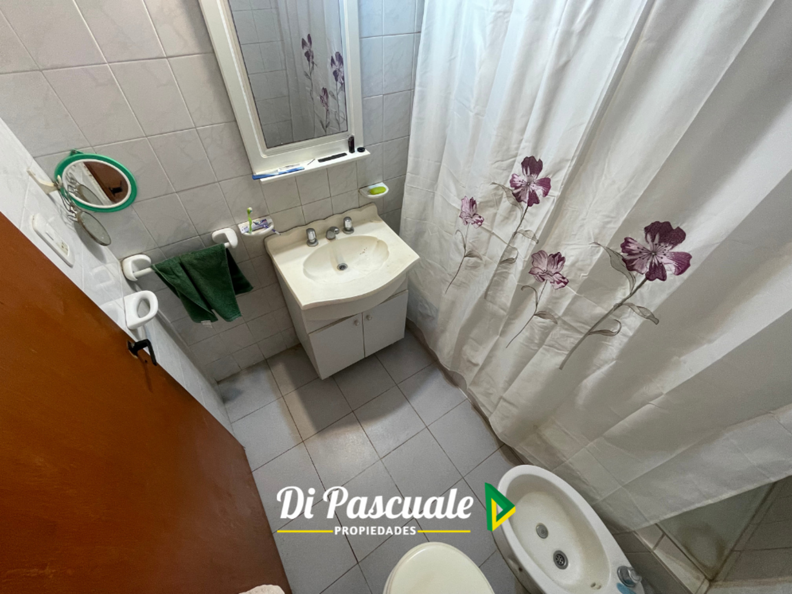 Venta Casa 4 Ambientes con Local, Patio y Cochera - Moreno Norte — foto 7