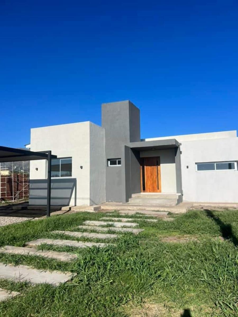 CASA A ESTRENAR A LA VENTA - BARRIO LA ARBOLADA — foto 3