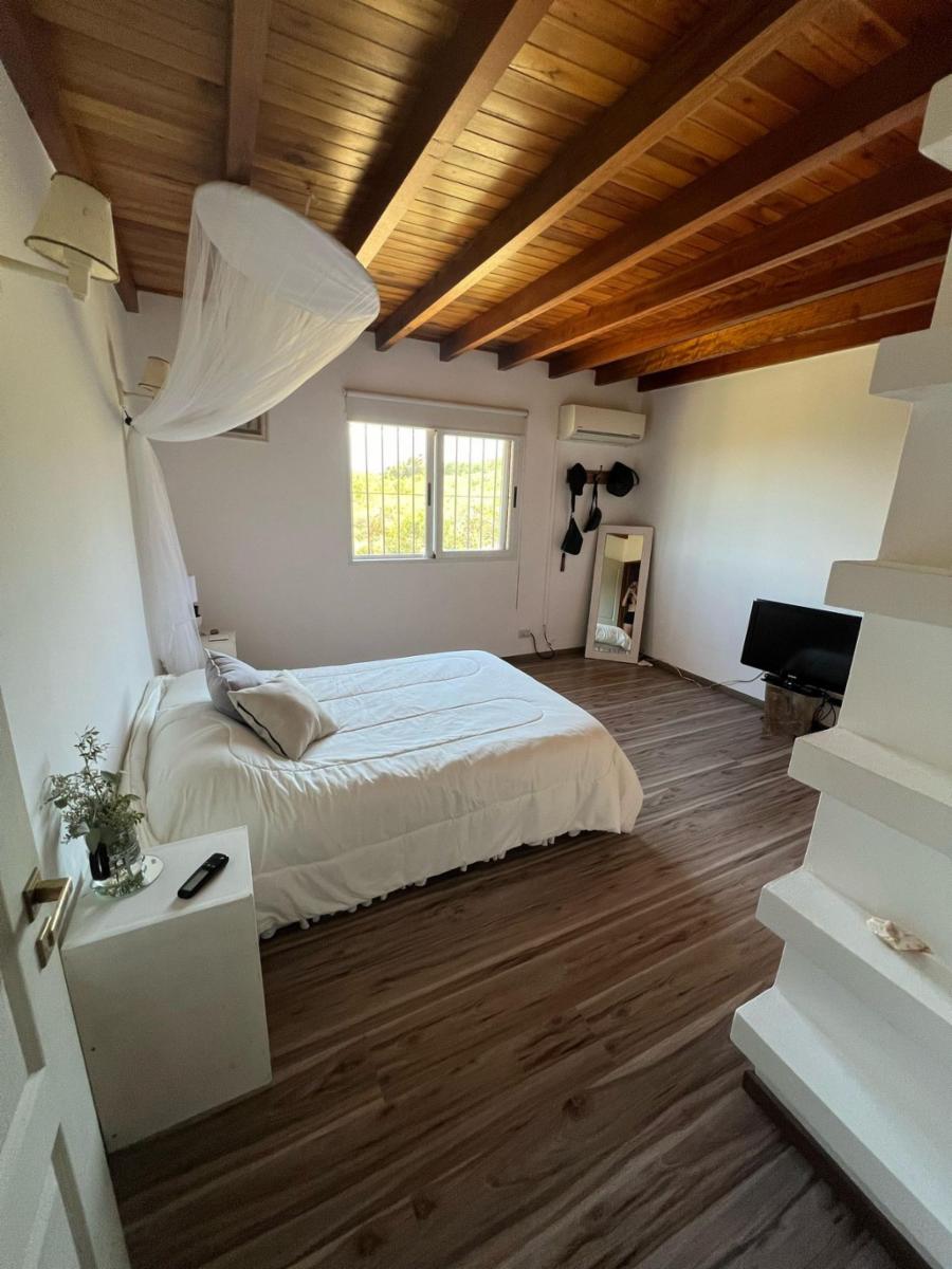 GRAN CASA EN VENTA-CARPINTERIA SAN LUIS — foto 2