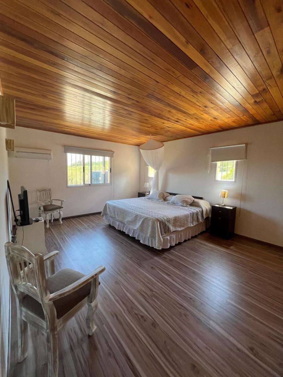GRAN CASA EN VENTA-CARPINTERIA SAN LUIS — foto 4