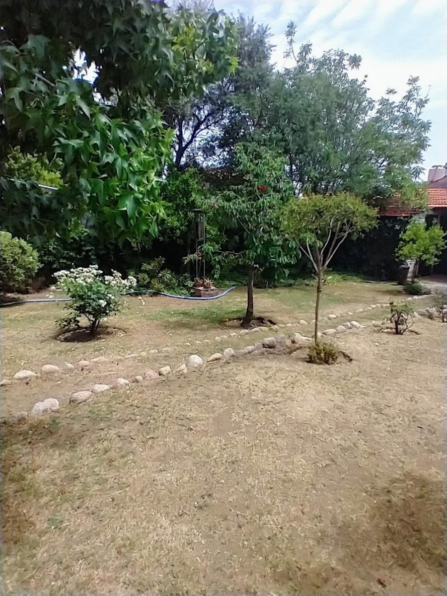VENTA CASA DE 4 DORMITORIOS CON GAS NATURAL A 2 CUADRAS DE AV. DEL SOL ¡Oportunidad Retasada en Villa de Merlo