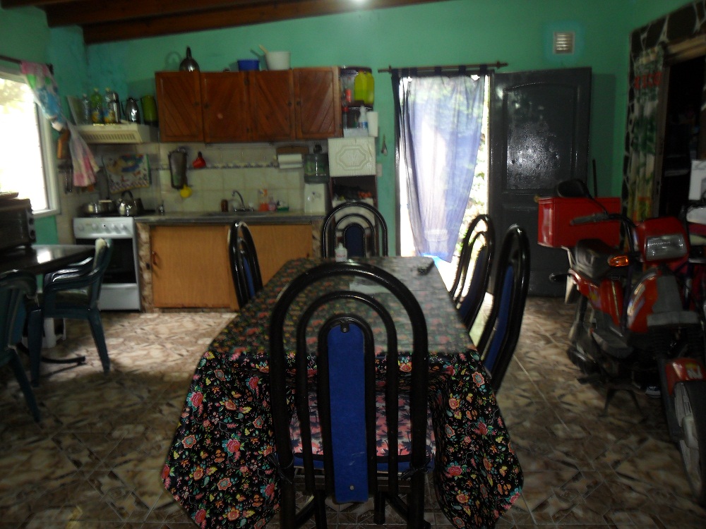 Moreno. Francia entre Venezuela y El Salvador. Casa 3 ambientes, 2 dormitorios, cocina-comedor, baño, entrada vs autos y fondo libre — foto 8