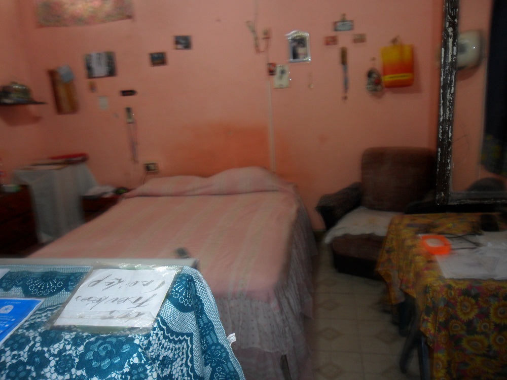 Moreno. Francia entre Venezuela y El Salvador. Casa 3 ambientes, 2 dormitorios, cocina-comedor, baño, entrada vs autos y fondo libre — foto 9