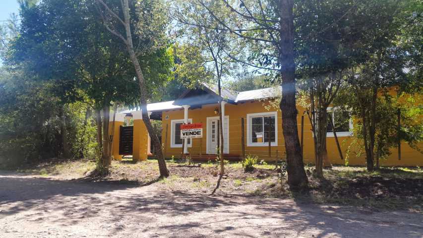 Casa en cordoba con lote 800 m2 3 cuadras de ruta 38 LA PROPIEDAD SE ENCUENTRA EN VILLA GIARDINO SOBRE AV. DEL CERRO — foto 3