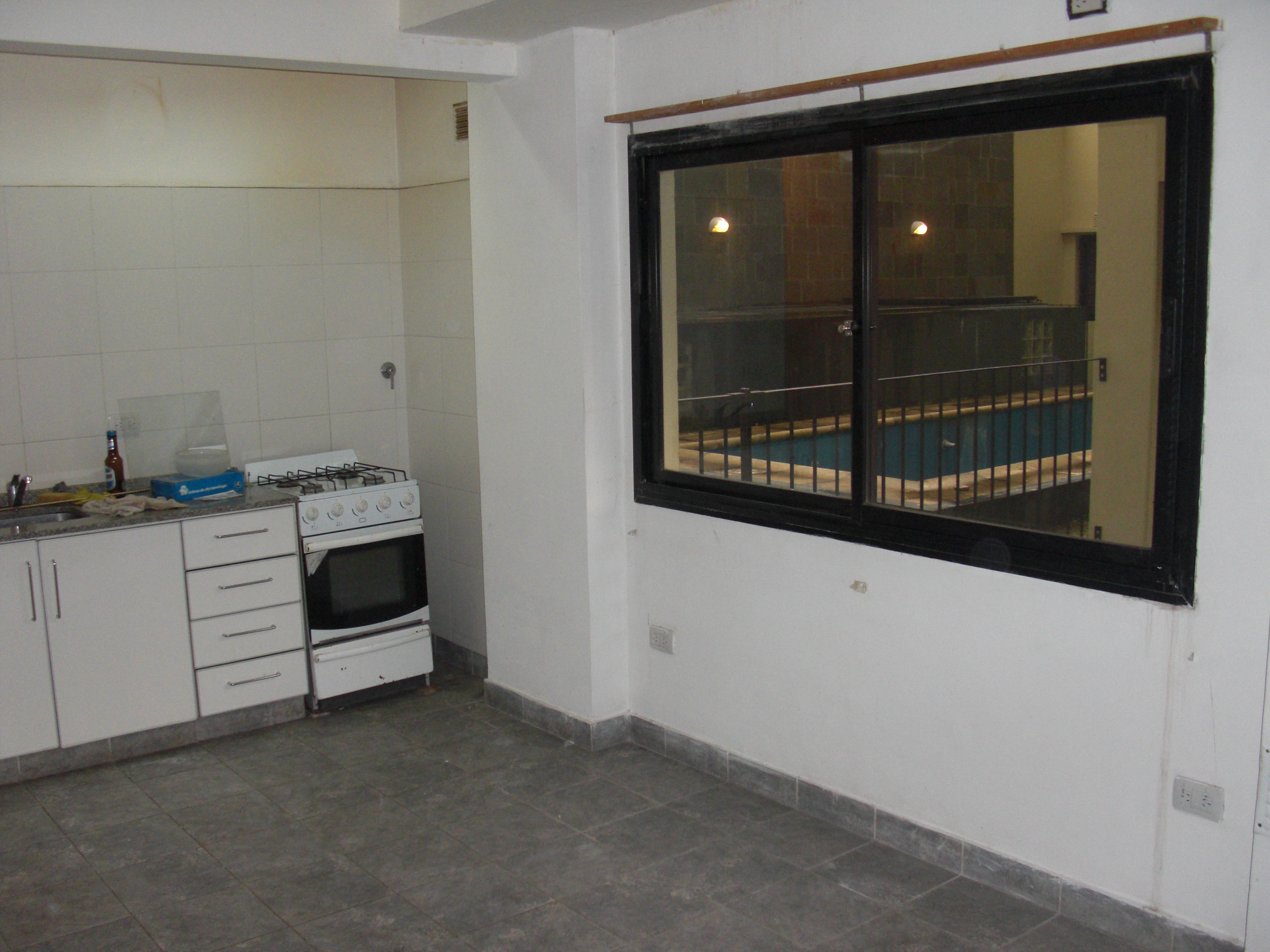 DEPTO 2 AMBIENTES CON COCHERA Y PISCINA