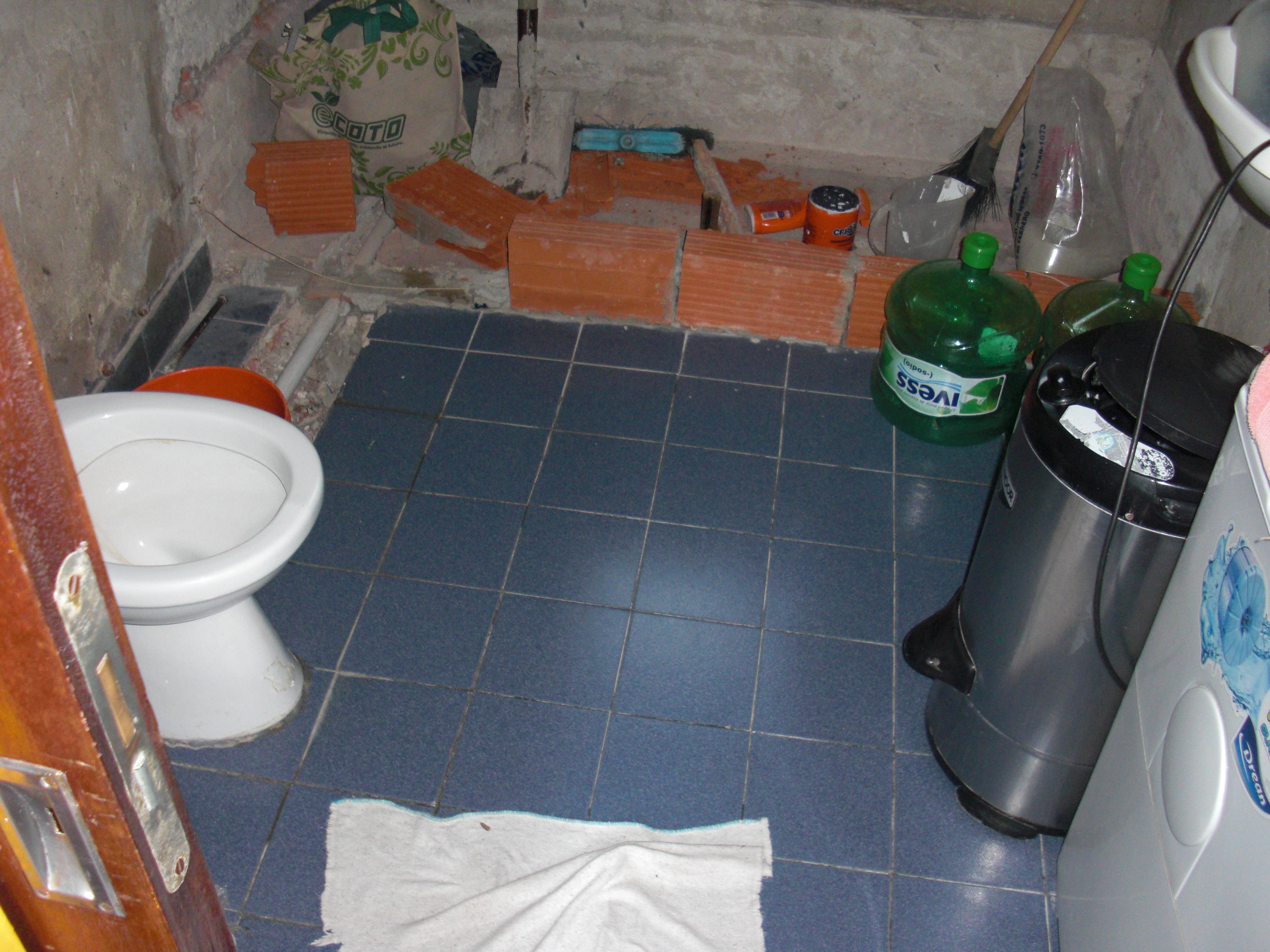 CASA EN DOS PLANTAS CON FONDO LIBRE — foto 6