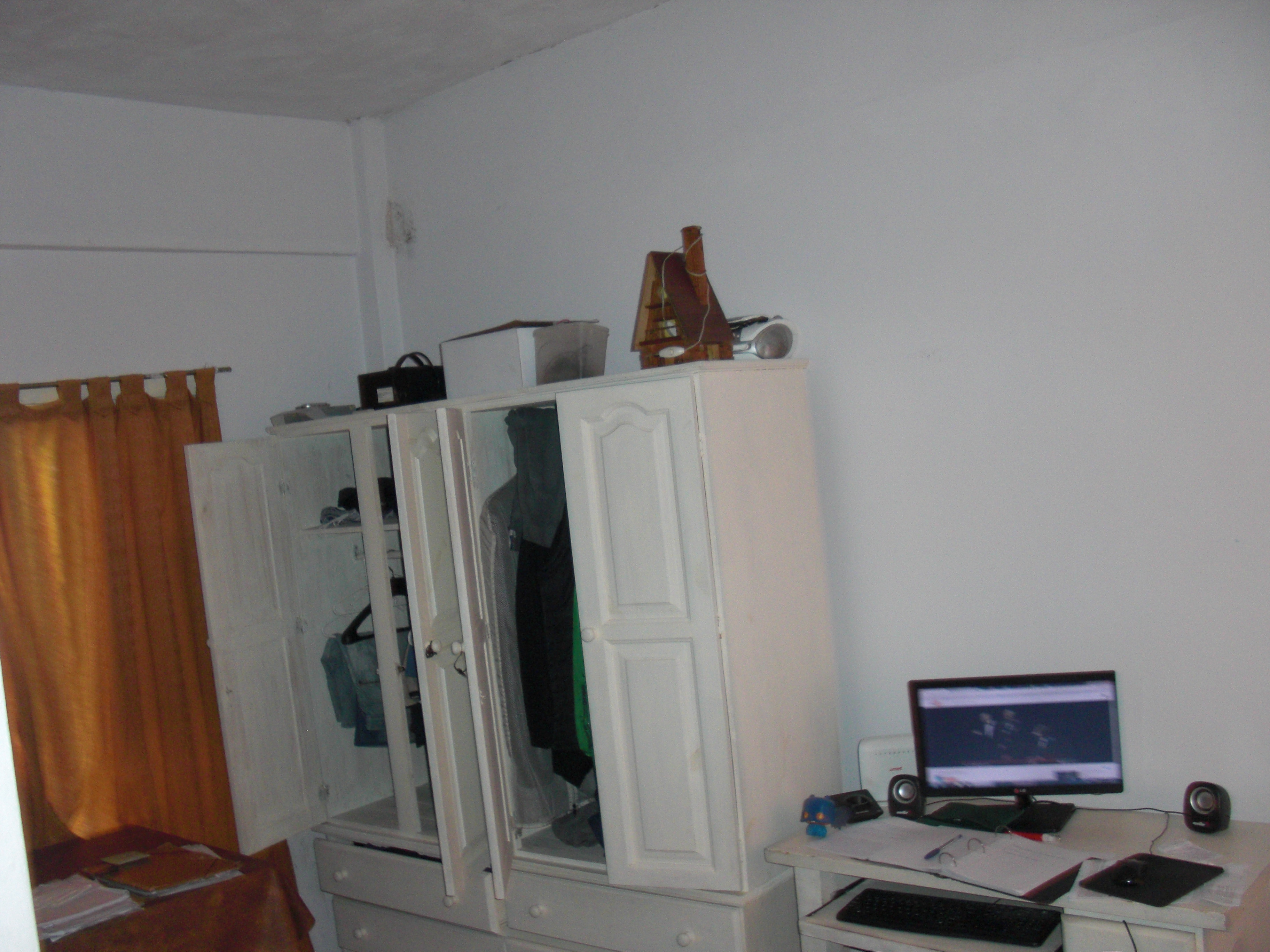 CASA EN DOS PLANTAS CON FONDO LIBRE — foto 7