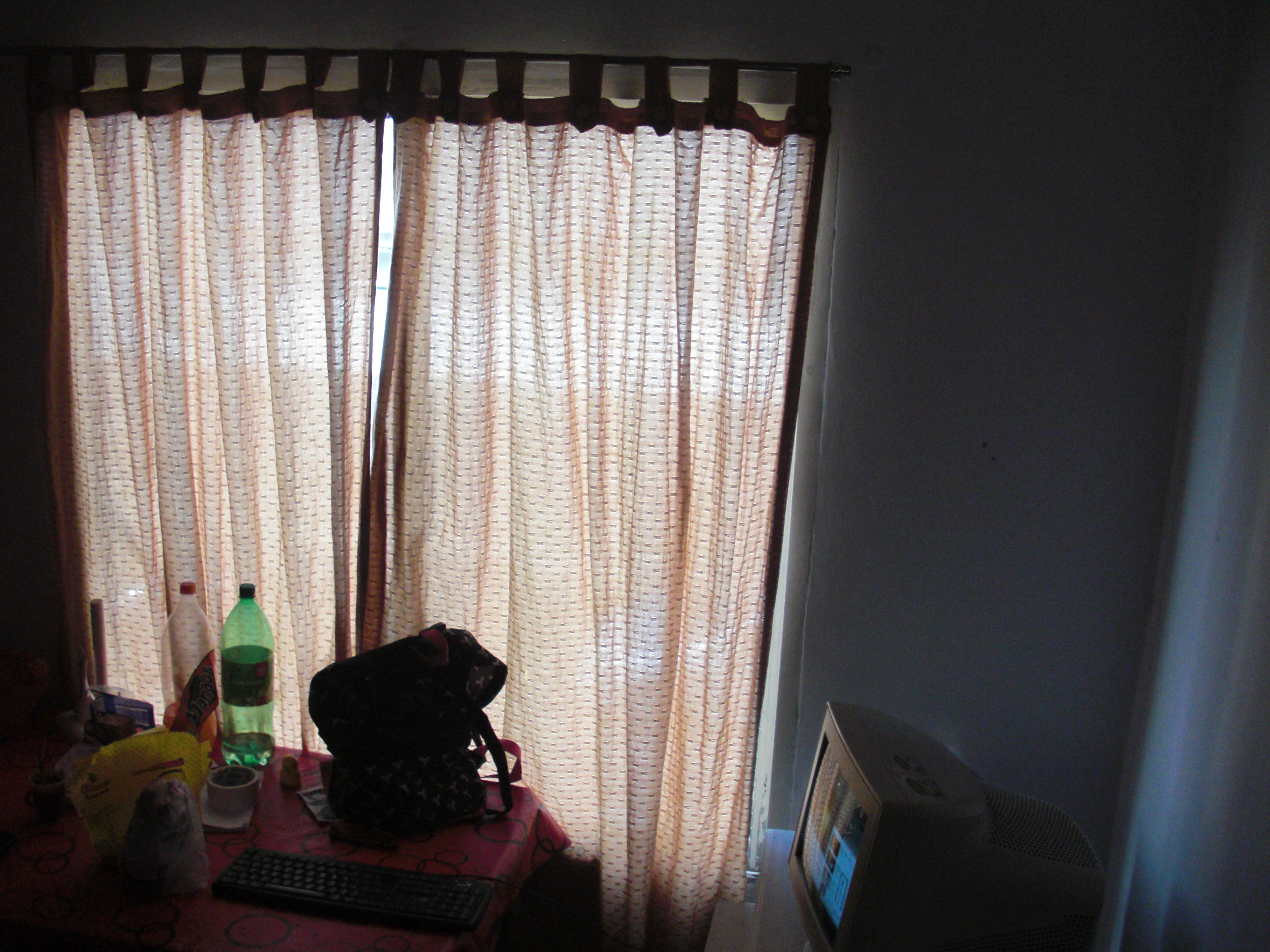 CASA EN DOS PLANTAS CON FONDO LIBRE — foto 9