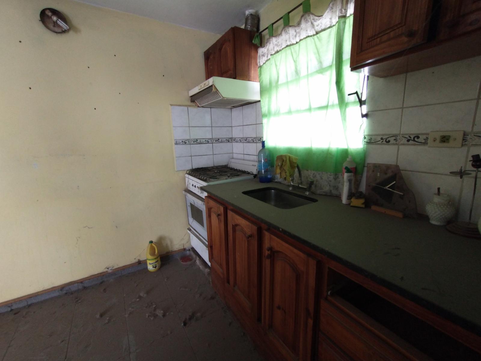 Ph interno 2 amb en 2 plantas cocina comedor baño dormitorio escritorio patio y lavadero — foto 4