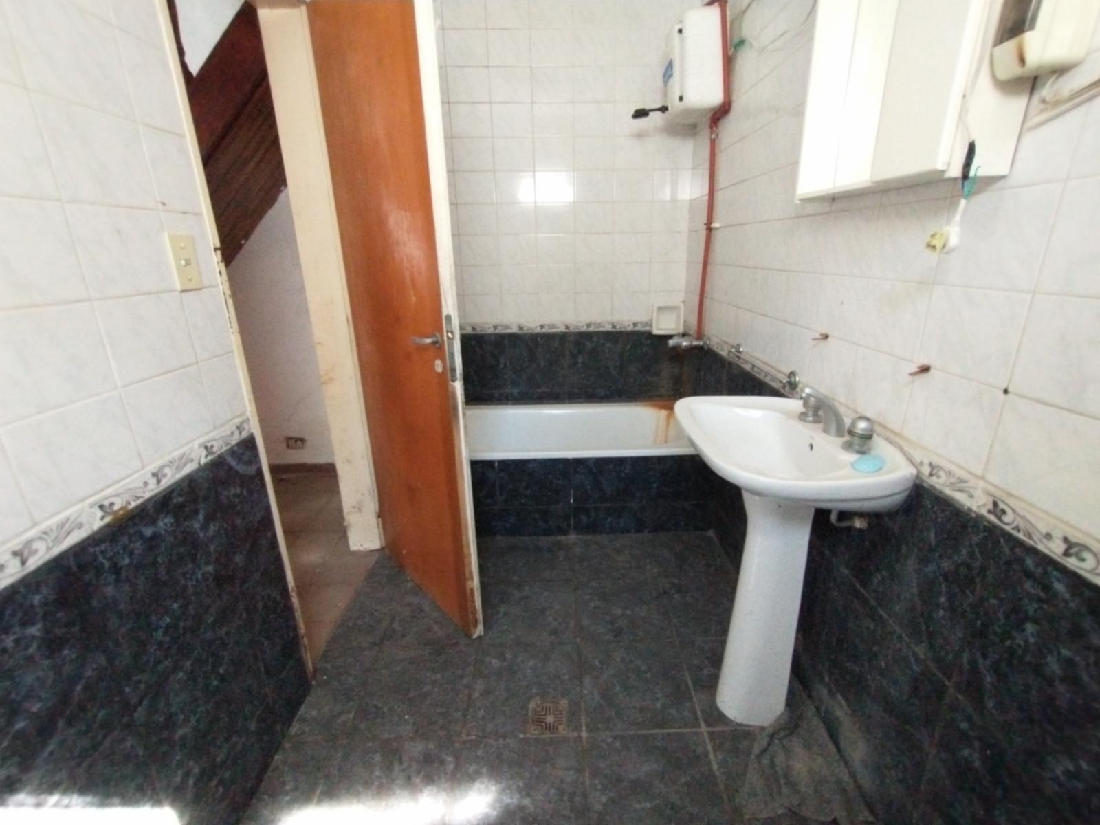 Ph interno 2 amb en 2 plantas cocina comedor baño dormitorio escritorio patio y lavadero — foto 9