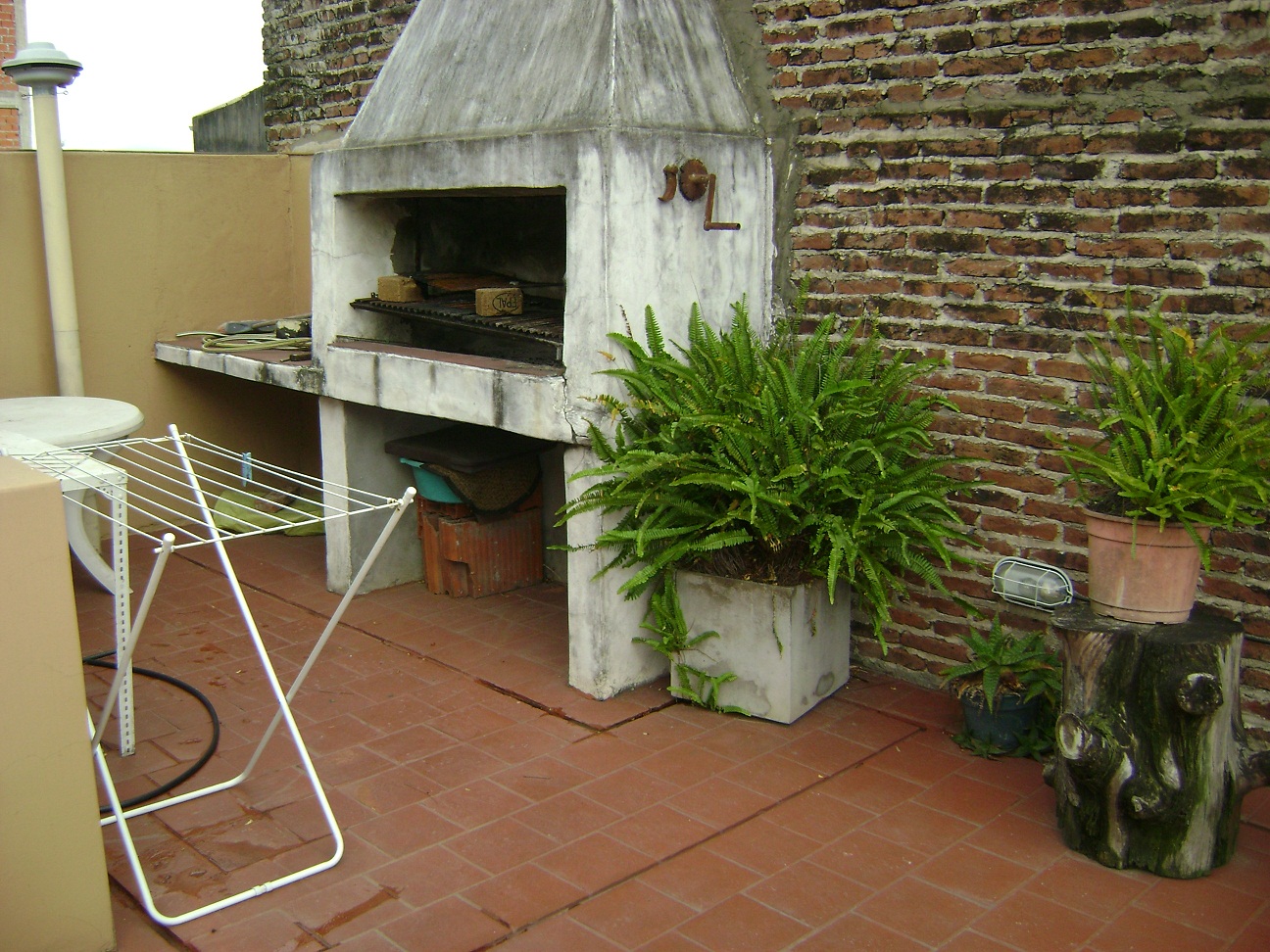 Ph frente 3 ambientes, 2 dormitorios, cocina-comedor,lavadero, baño, patio, terraza con parrilla, garage para 2 autos — foto 6