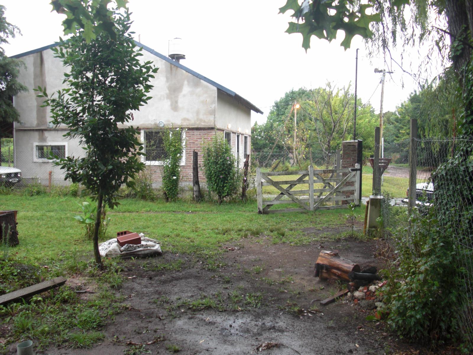 casa de dos ambientes con patio — foto 2