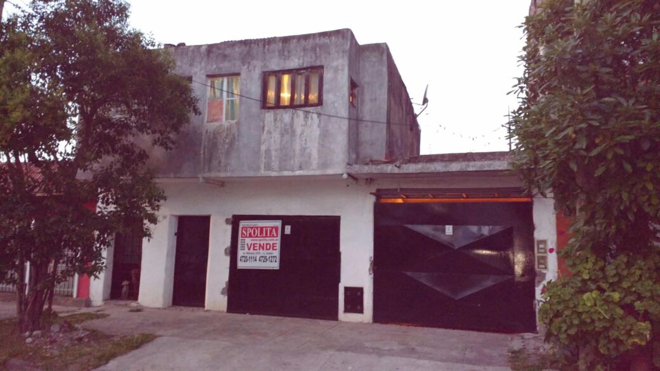 Importante Propiedad multifamiliar a una cuadra y media de Avenida Marquez