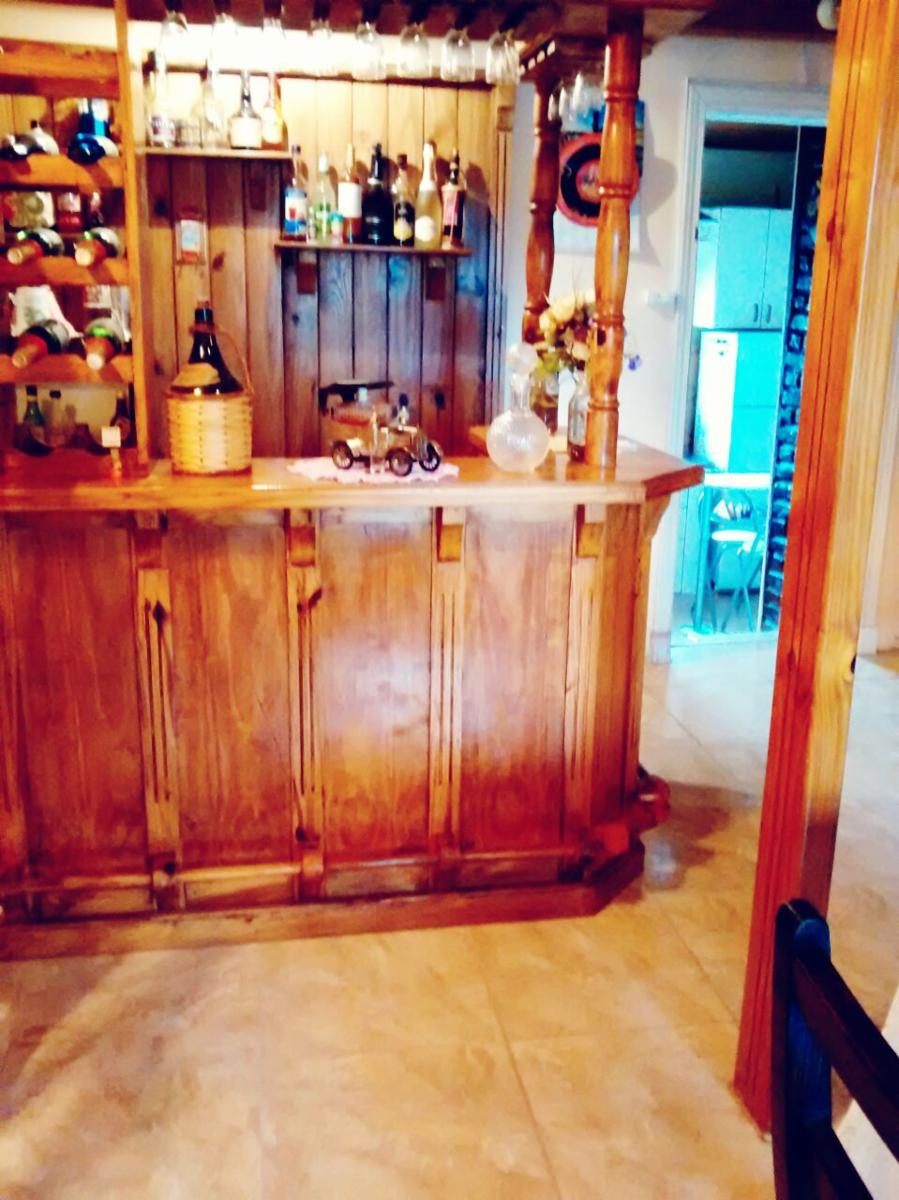 EXC. P-H EN P.A. DE 5 AMBIENTES, CON PORCHE, 4 DORM. C/ PLACARD Y OTRO DORM. CON PATIO/BALCON, LIVING CON BAR, BALCON, COMEDOR, COCINA, BAÑO COMPLETO, ALTILLO, LAVADERO C/parrilla y TERRAZA. — foto 2