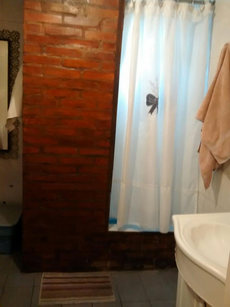 EXC. P-H EN P.A. DE 5 AMBIENTES, CON PORCHE, 4 DORM. C/ PLACARD Y OTRO DORM. CON PATIO/BALCON, LIVING CON BAR, BALCON, COMEDOR, COCINA, BAÑO COMPLETO, ALTILLO, LAVADERO C/parrilla y TERRAZA. — foto 6