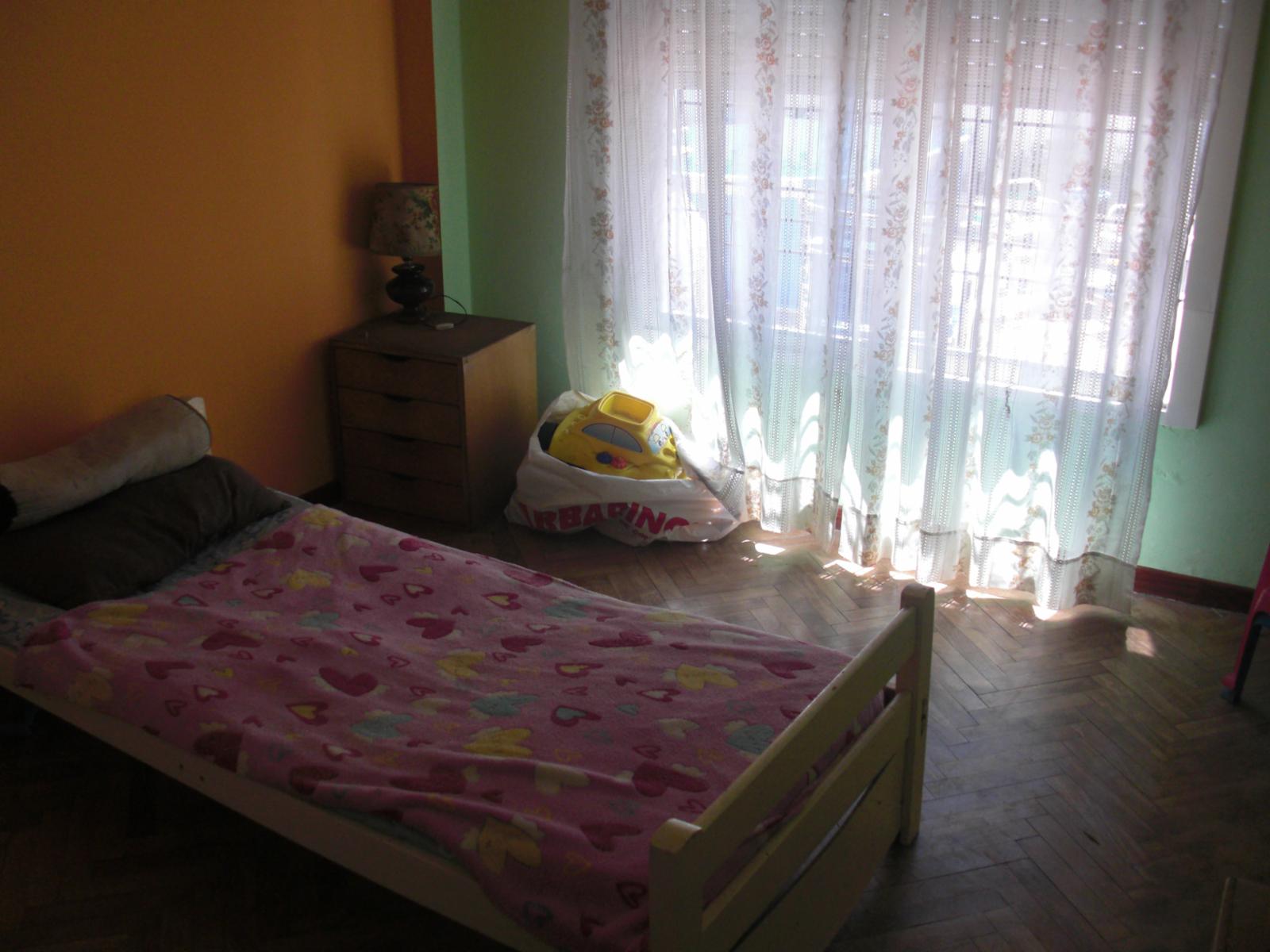 CASA MULTIFAMILIAR CON 4 DORMITORIOS, 2 BAÑOS PATIO CON PARRILLA. PLANTA ALTA A TERMINAR. — foto 4