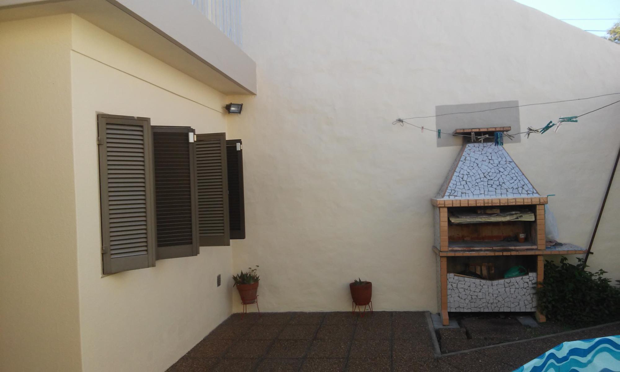 EXCELENTE CASA EN DOS PLANTAS DE TRES AMBIENTES (APTA CREDITO) — foto 5