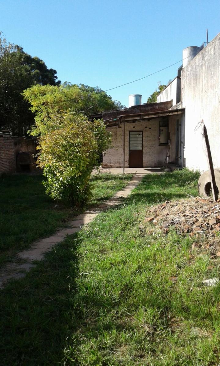 EXCELENTE LOTE TERRENO EN MUY BUENA ZONA — foto 2