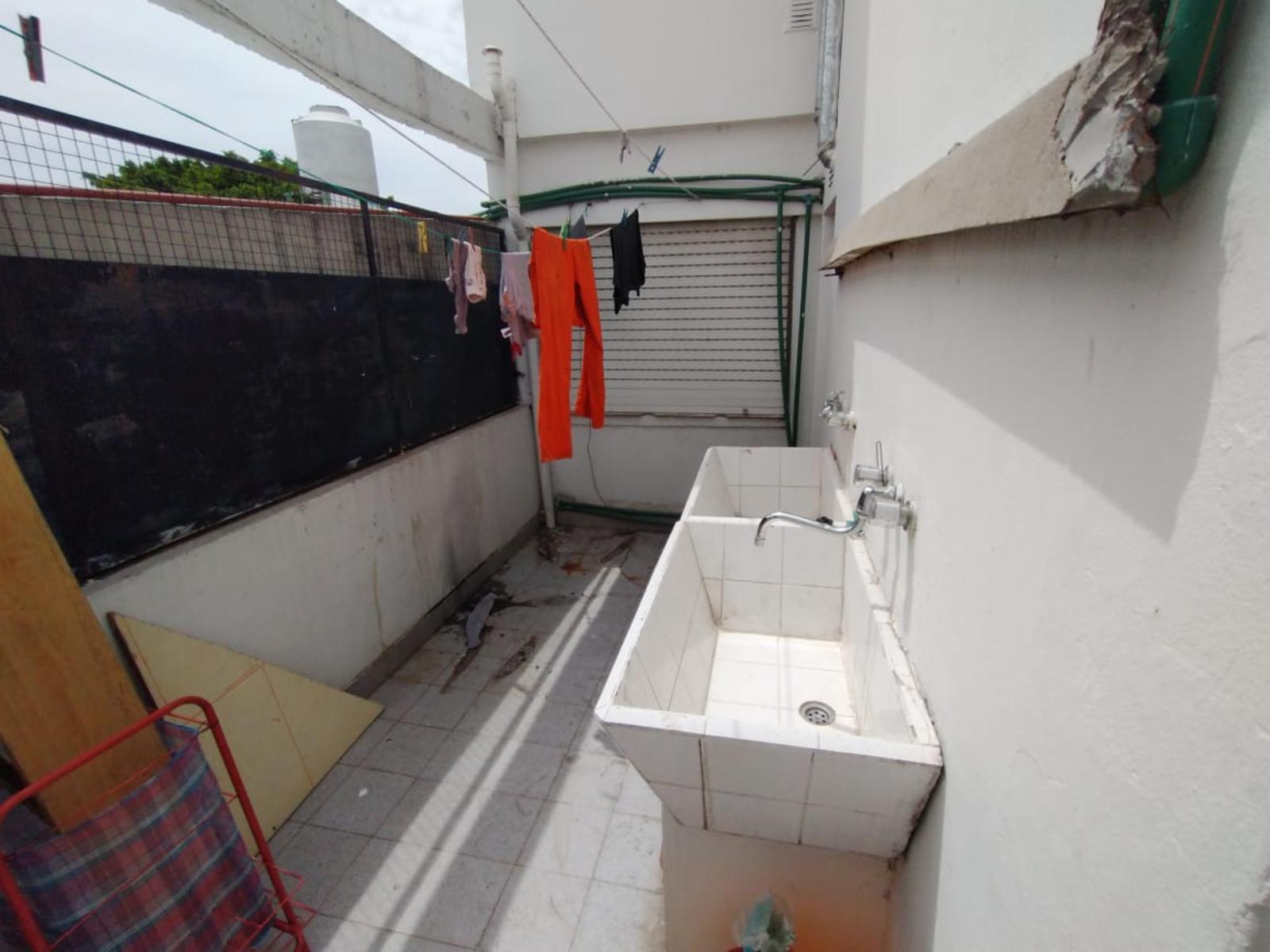 EXCELENTE DEPARTAMENTO DE 3 AMBIENTES CON BALCON - 4