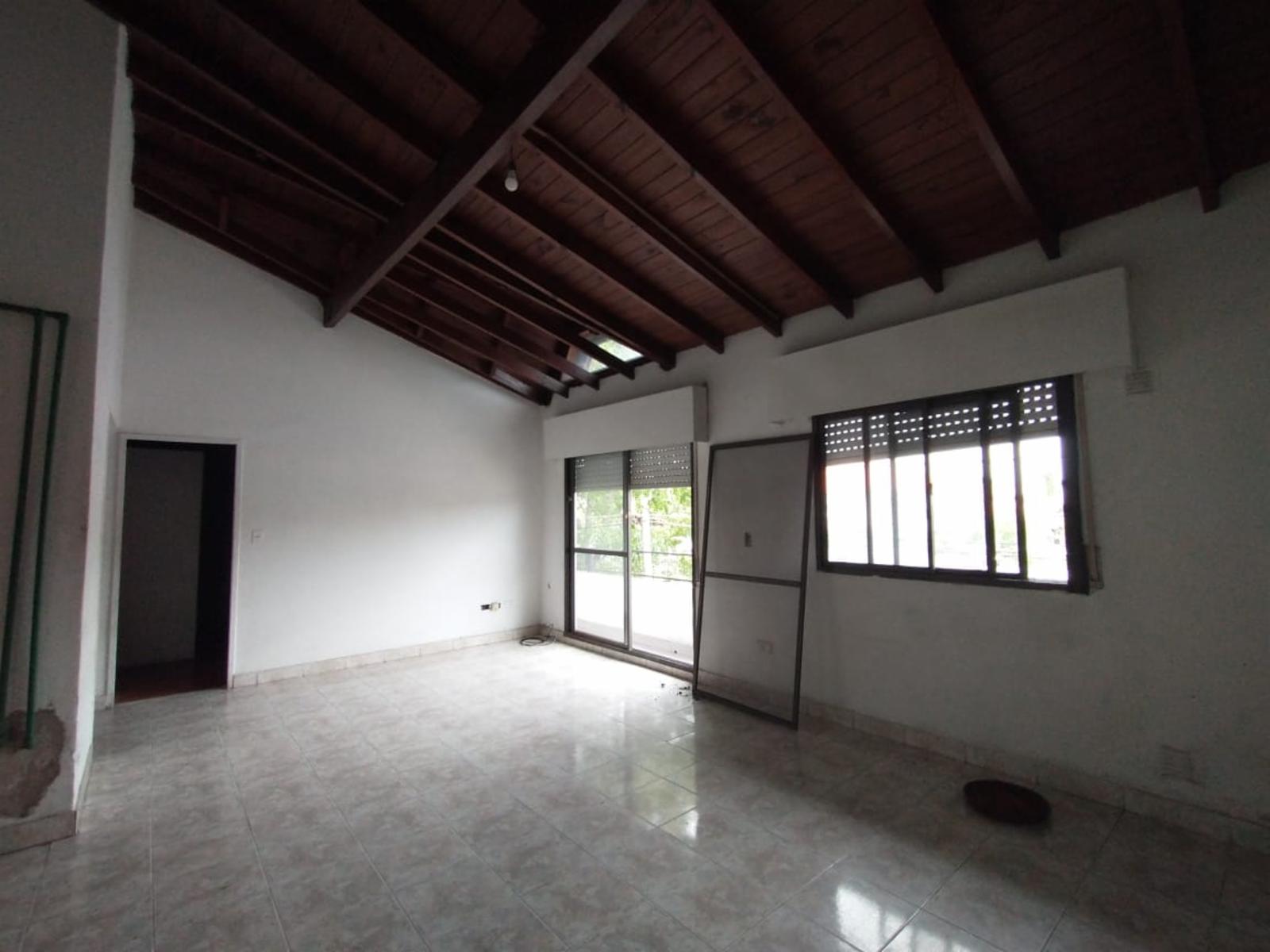 EXCELENTE DEPARTAMENTO DE 3 AMBIENTES CON BALCON - 6