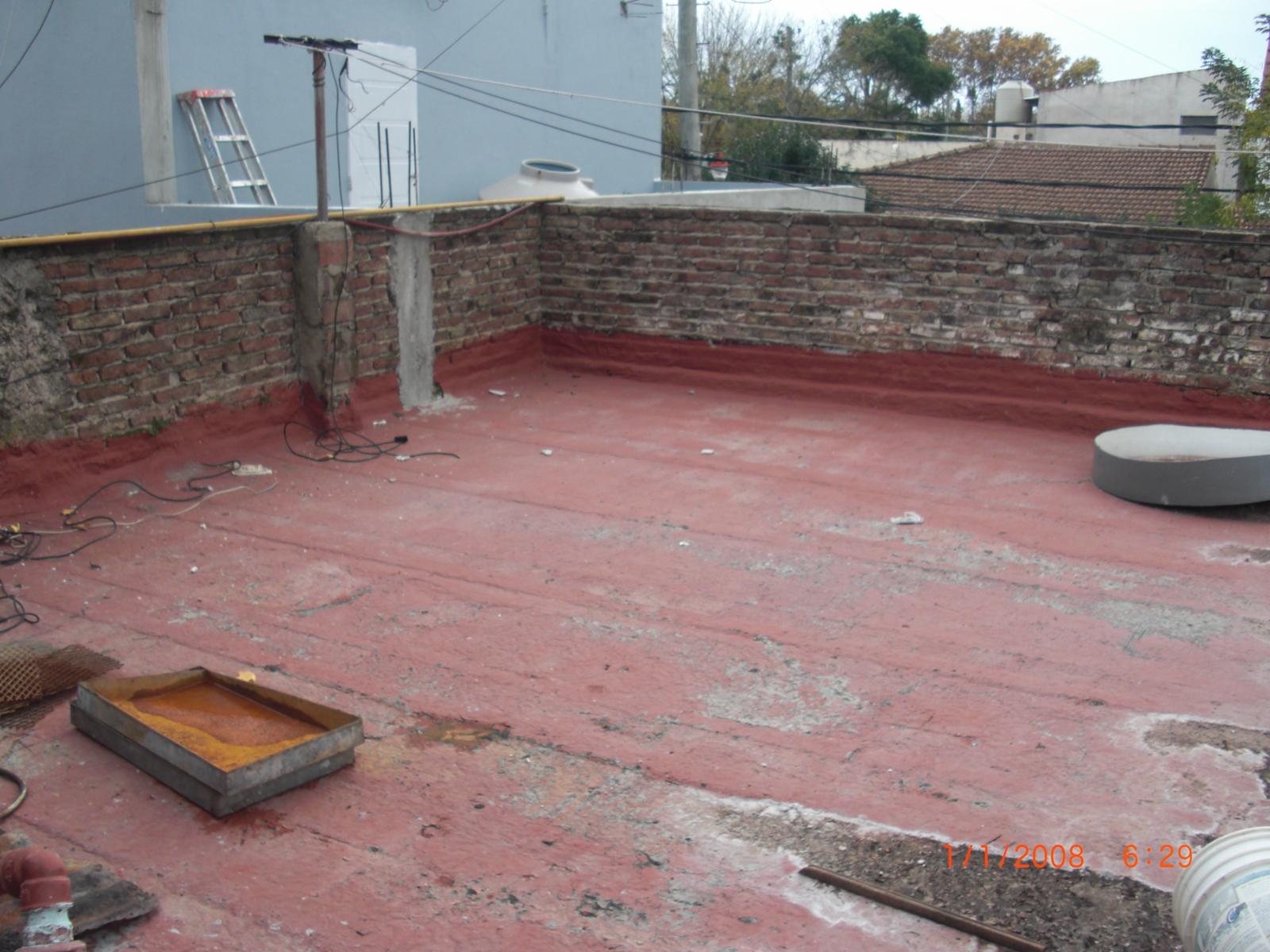 P-H FRENTE, CUATRO AMBIENTES, CON E/AUTO, JARDIN, ENTRADA IND. — foto 3