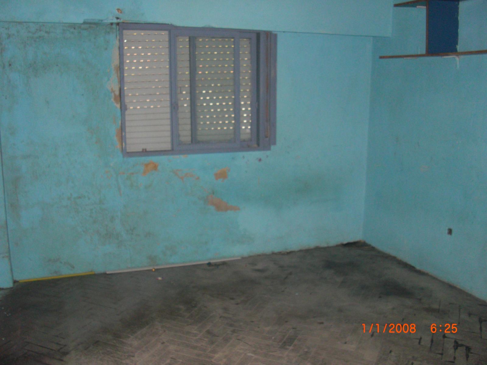 P-H FRENTE, CUATRO AMBIENTES, CON E/AUTO, JARDIN, ENTRADA IND. — foto 9