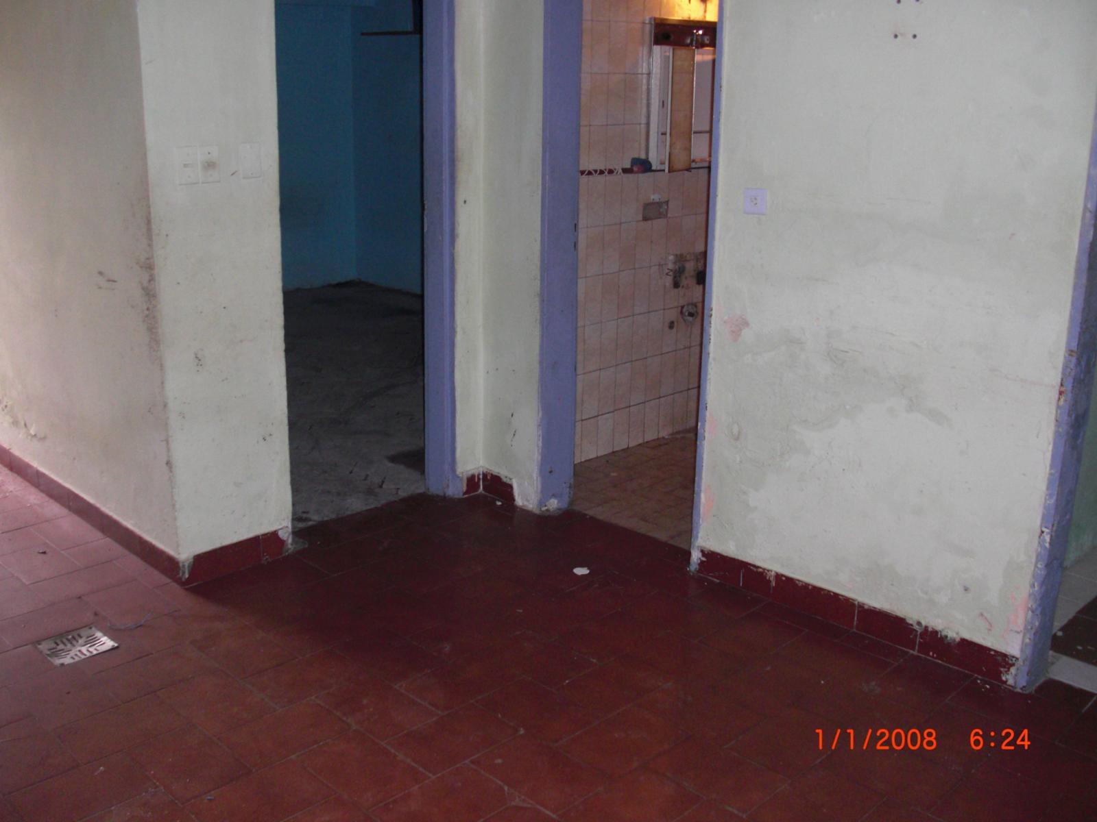P-H FRENTE, CUATRO AMBIENTES, CON E/AUTO, JARDIN, ENTRADA IND. — foto 11