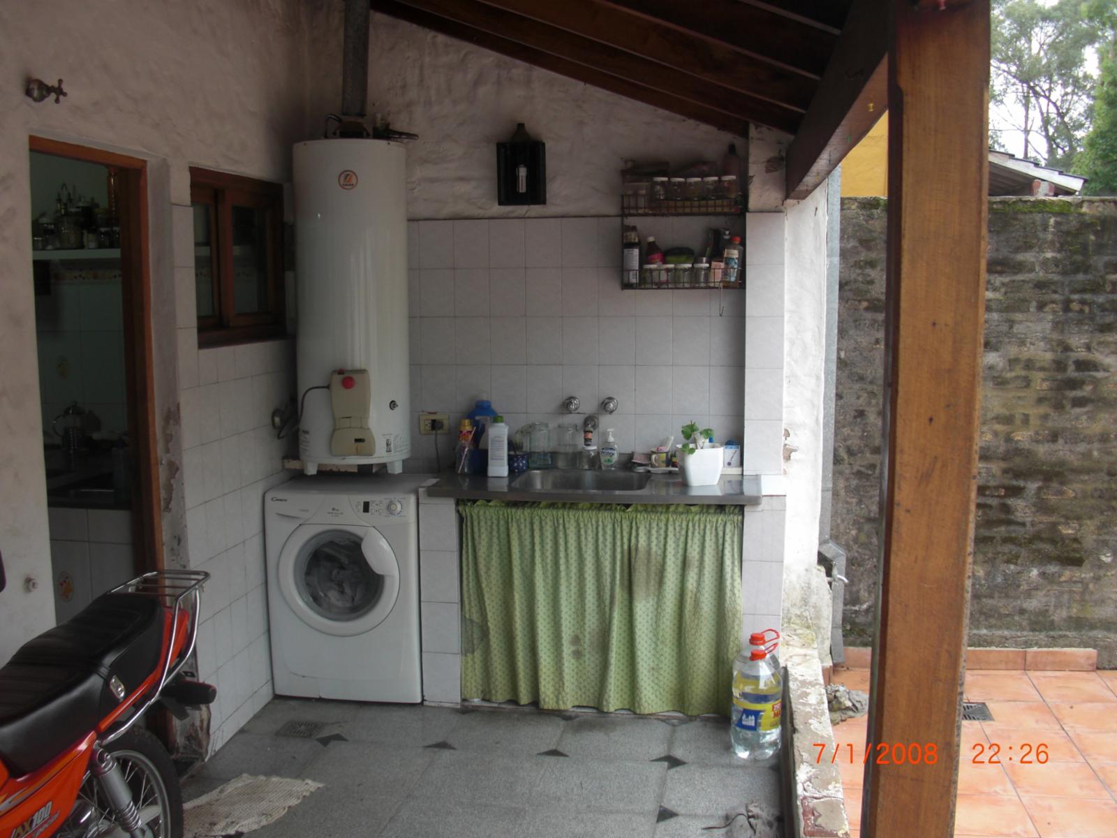 CASA EN LOTE PROPIO DE 10 X 40 . 3 AMBIENTES CON ENTRADA DE AUTO. — foto 4