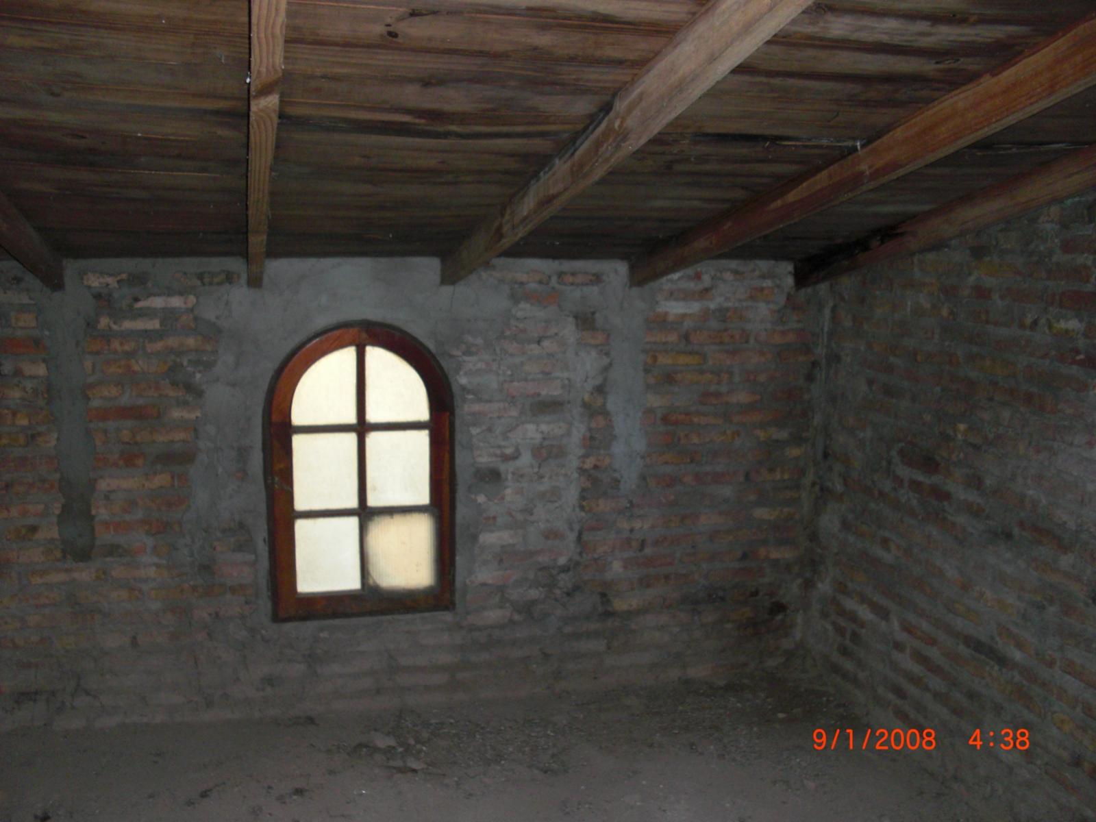 CASA DE 3 AMBIENTES CON JARDIN,GARAGE Y FONDO LIBRE, ZONA CAMINO DEL BUEN AIRE — foto 12