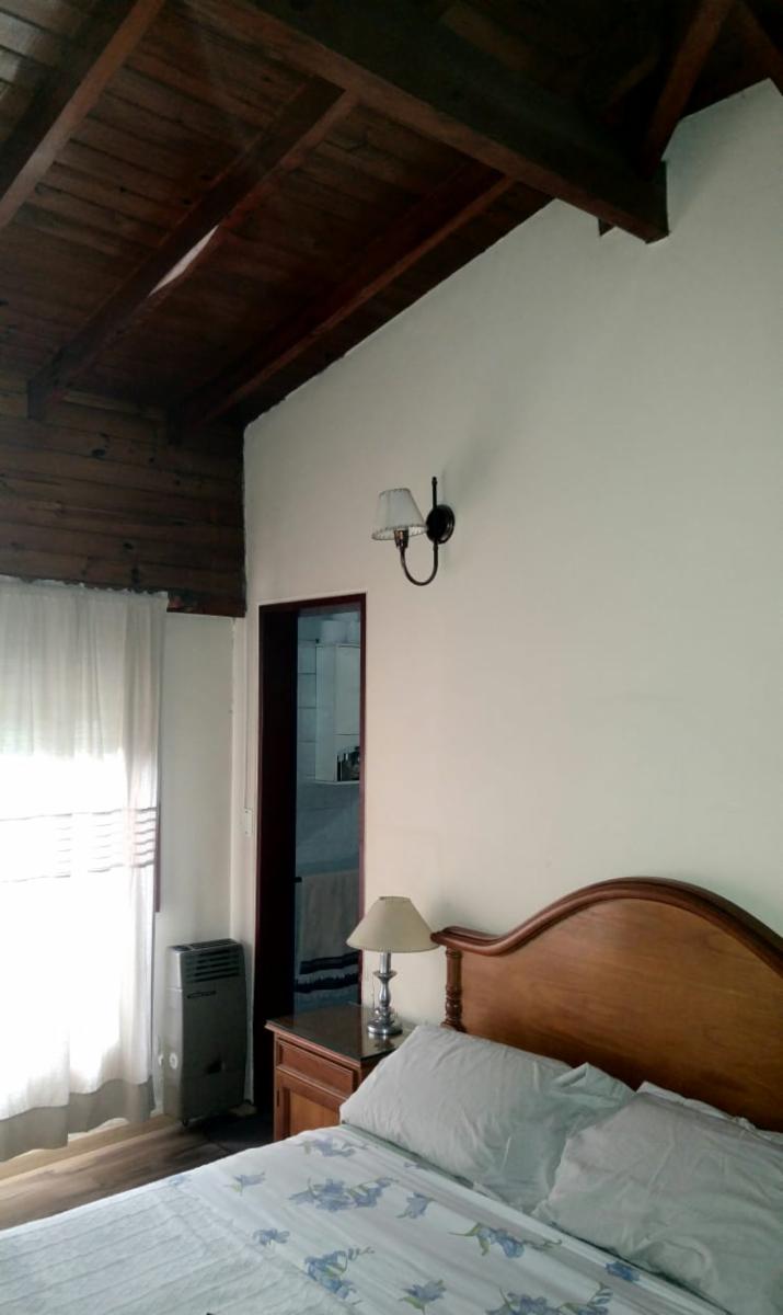 EXCELENTE PROPIEDAD C/PARQUE E/AUTO 4 AMB. PILETA. PROX. AV. MARQUEZ. — foto 10
