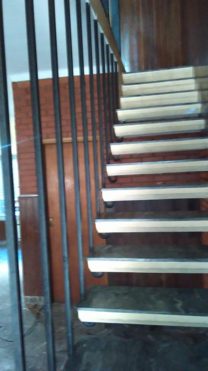 MUY BUEN DUPLEX, 3DORM. E/AUTO, PATIO Y TERRAZA