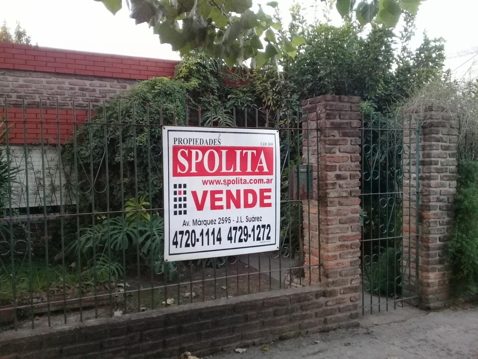 EXCELENTE CASA AMERICANA SOBRE AMPLIO LOTE. — foto 2