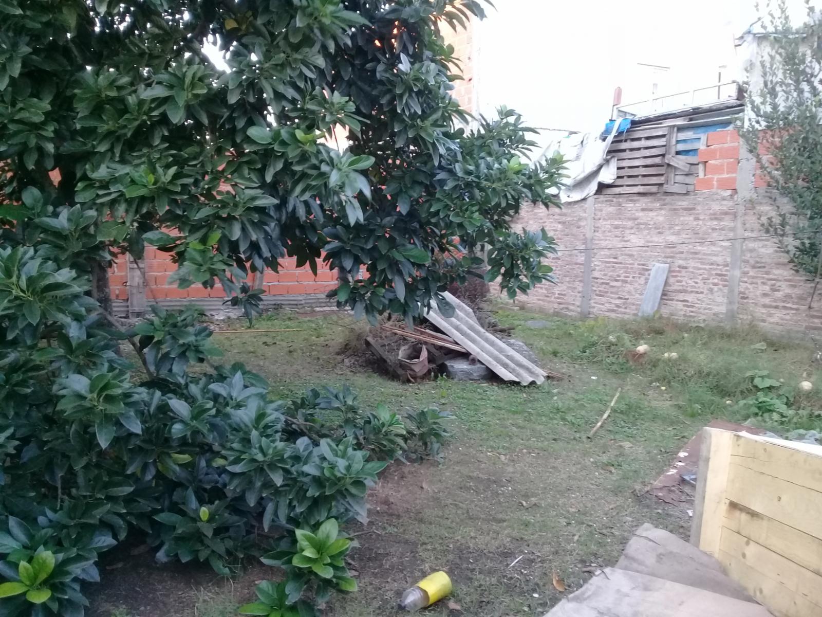 EXCELENTE CASA AMERICANA SOBRE AMPLIO LOTE. — foto 3