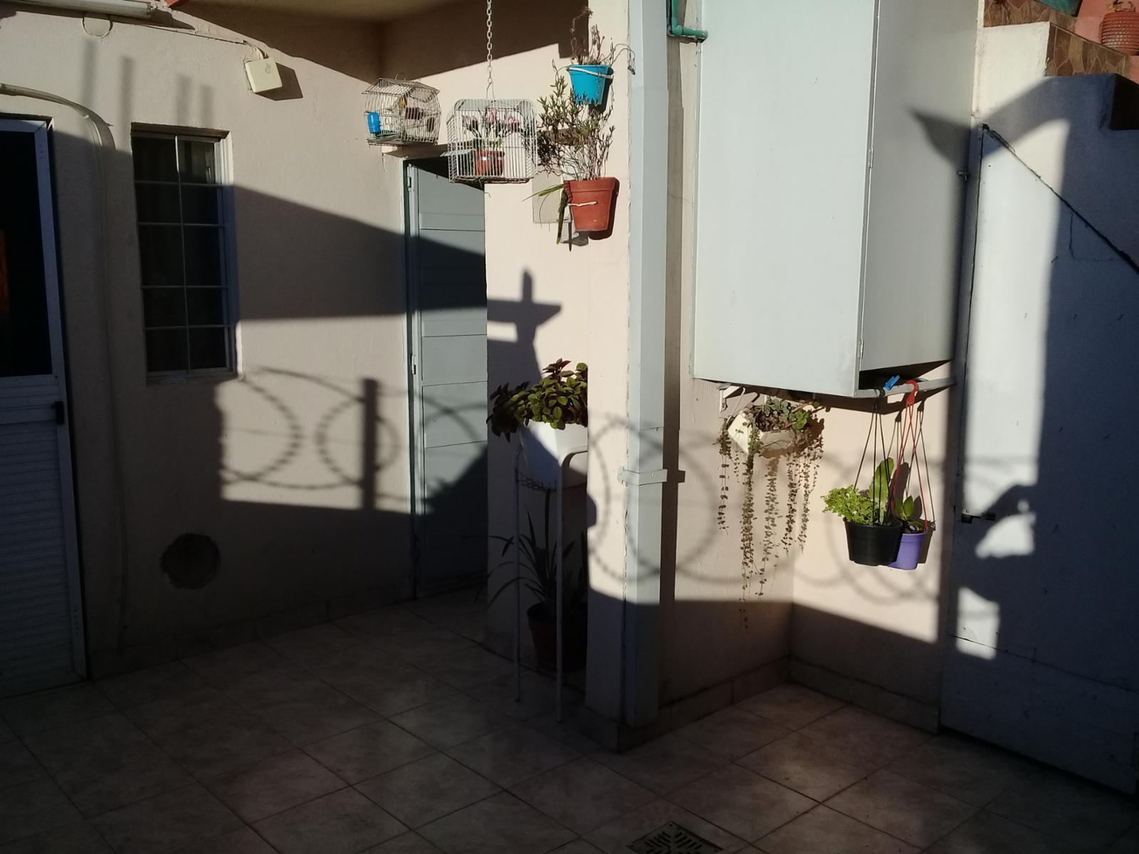 EXCELENTE DUPLEX 3 AMBIENTES, PROXIMO AV. MARQUEZ — foto 4