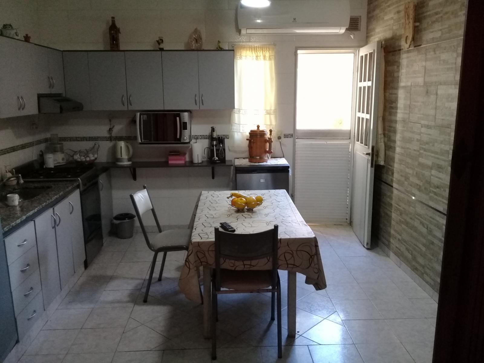 EXCELENTE DUPLEX 3 AMBIENTES, PROXIMO AV. MARQUEZ — foto 7