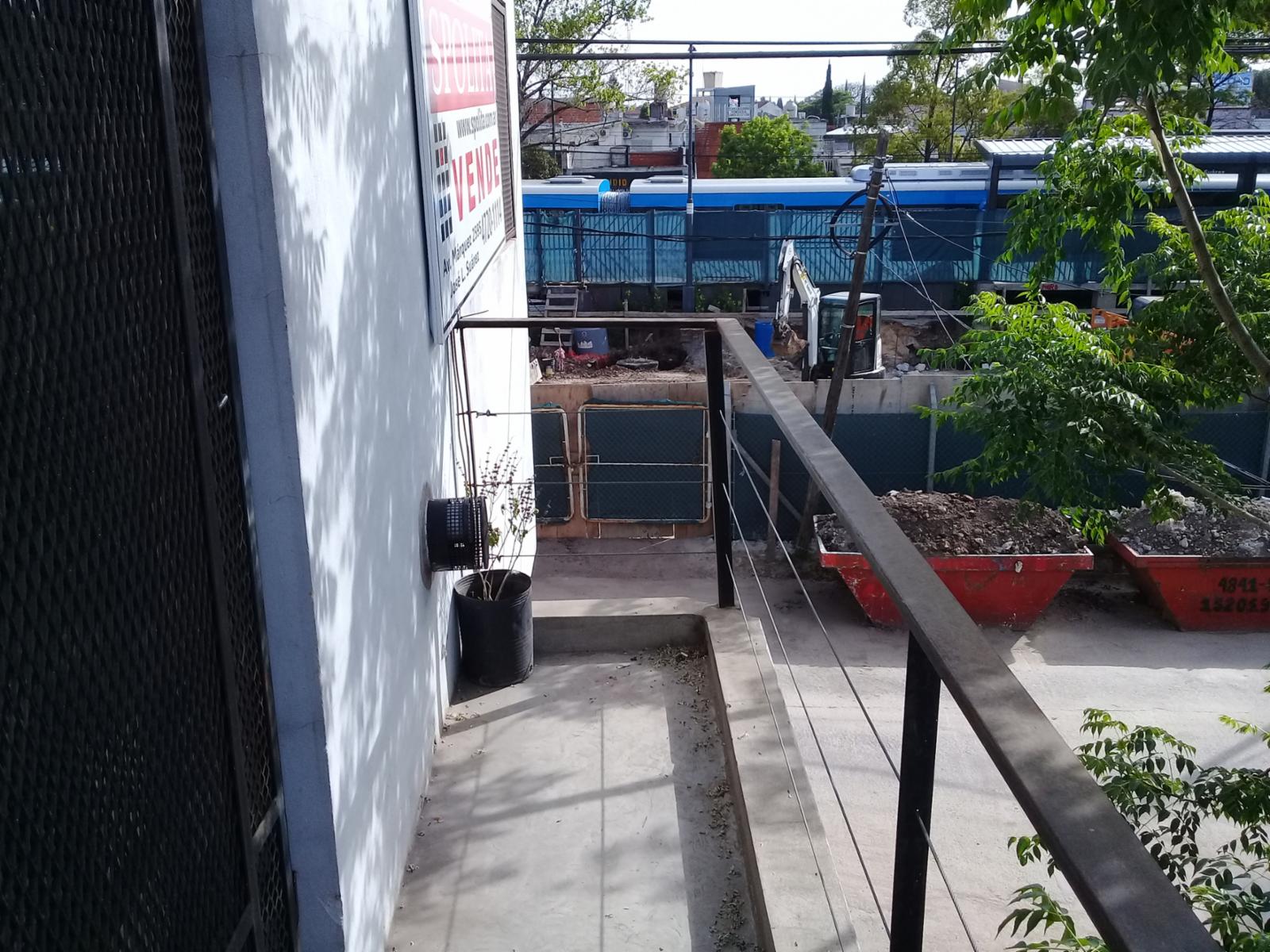EXCELENTE DEPARTAMENTO DE 3 AMBIENTES FRENTE A ESTACION — foto 2