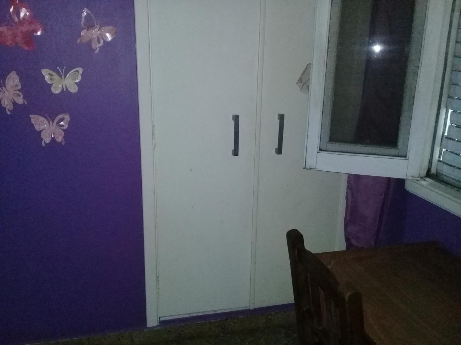 CASADE 3 AMBIENTES EN PLANTA ALTA,ENTRADA DE AUTO Y FONDO LIBRE. — foto 4