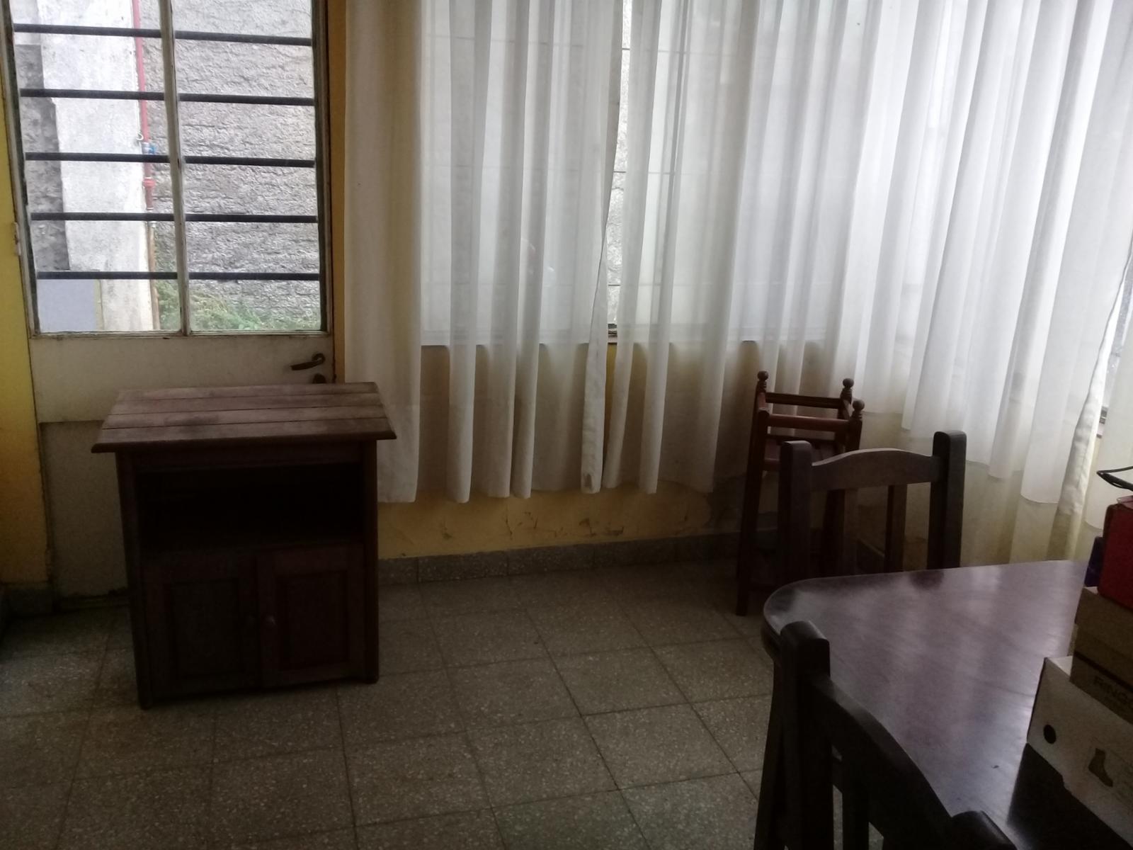 CASADE 3 AMBIENTES EN PLANTA ALTA,ENTRADA DE AUTO Y FONDO LIBRE. — foto 11