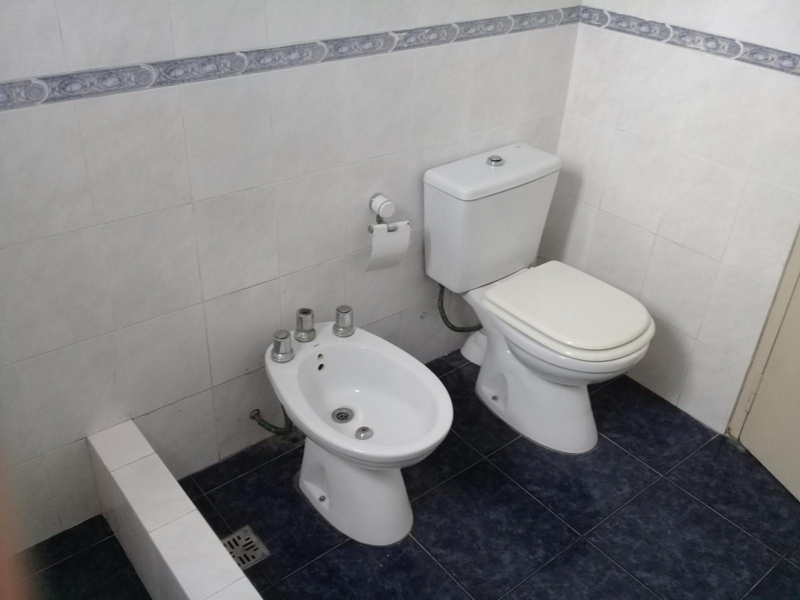IMPECABLE DEPARTAMENTO DE 3 AMBIENTES AMPLIOS EN PLANTA ALTA. — foto 3