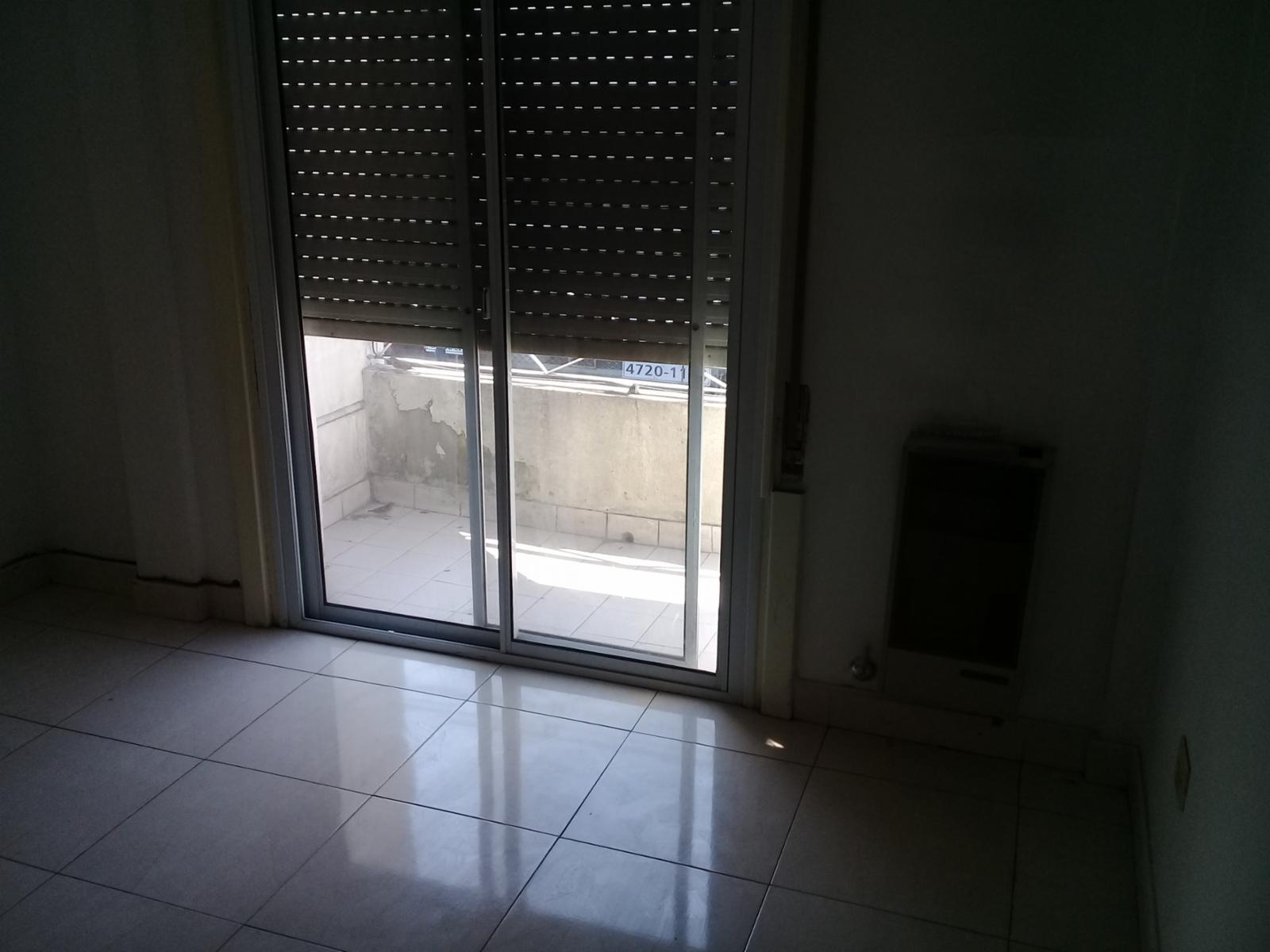 IMPECABLE DEPARTAMENTO DE 3 AMBIENTES AMPLIOS EN PLANTA ALTA. — foto 7