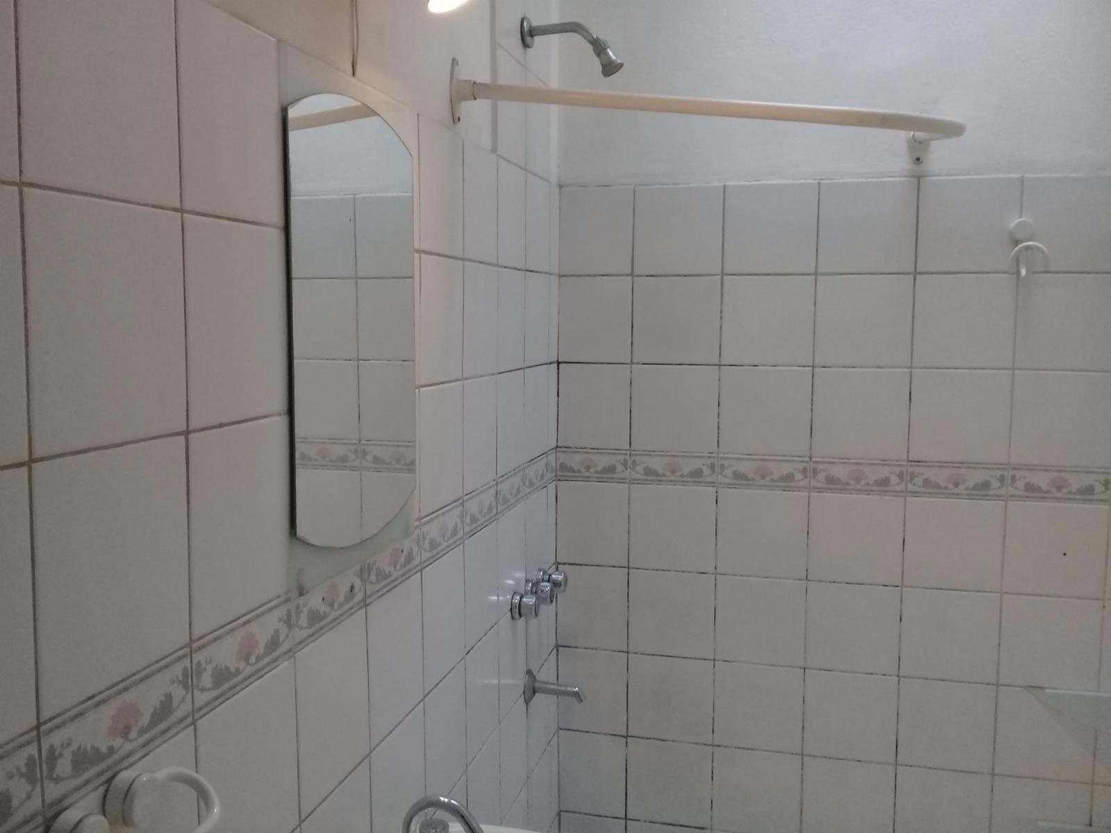 CASA 3 AMBIENTES CON ENTRADA DE AUTO MUY BUENA UBICACION — foto 10