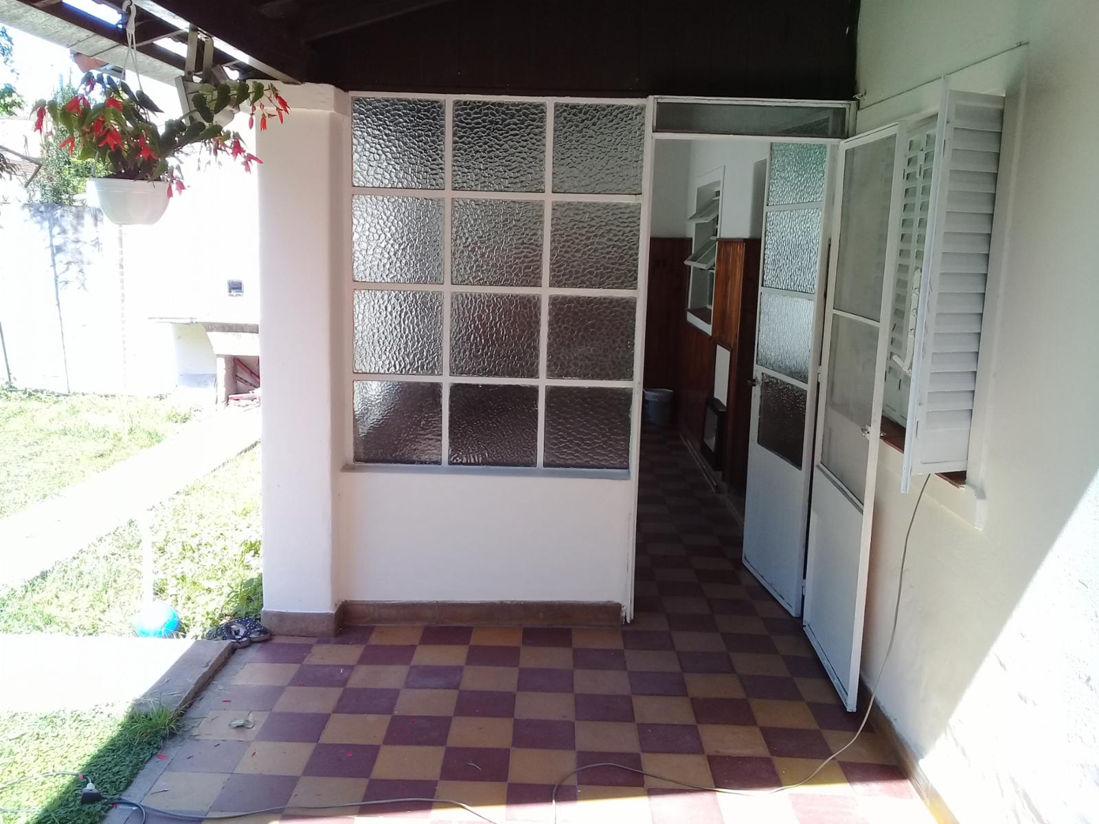 EXCELENTE CASA EN LOTE PROPIO A MTS DE AV. MARQUEZ Y CENTRO COMERCIAL. — foto 3