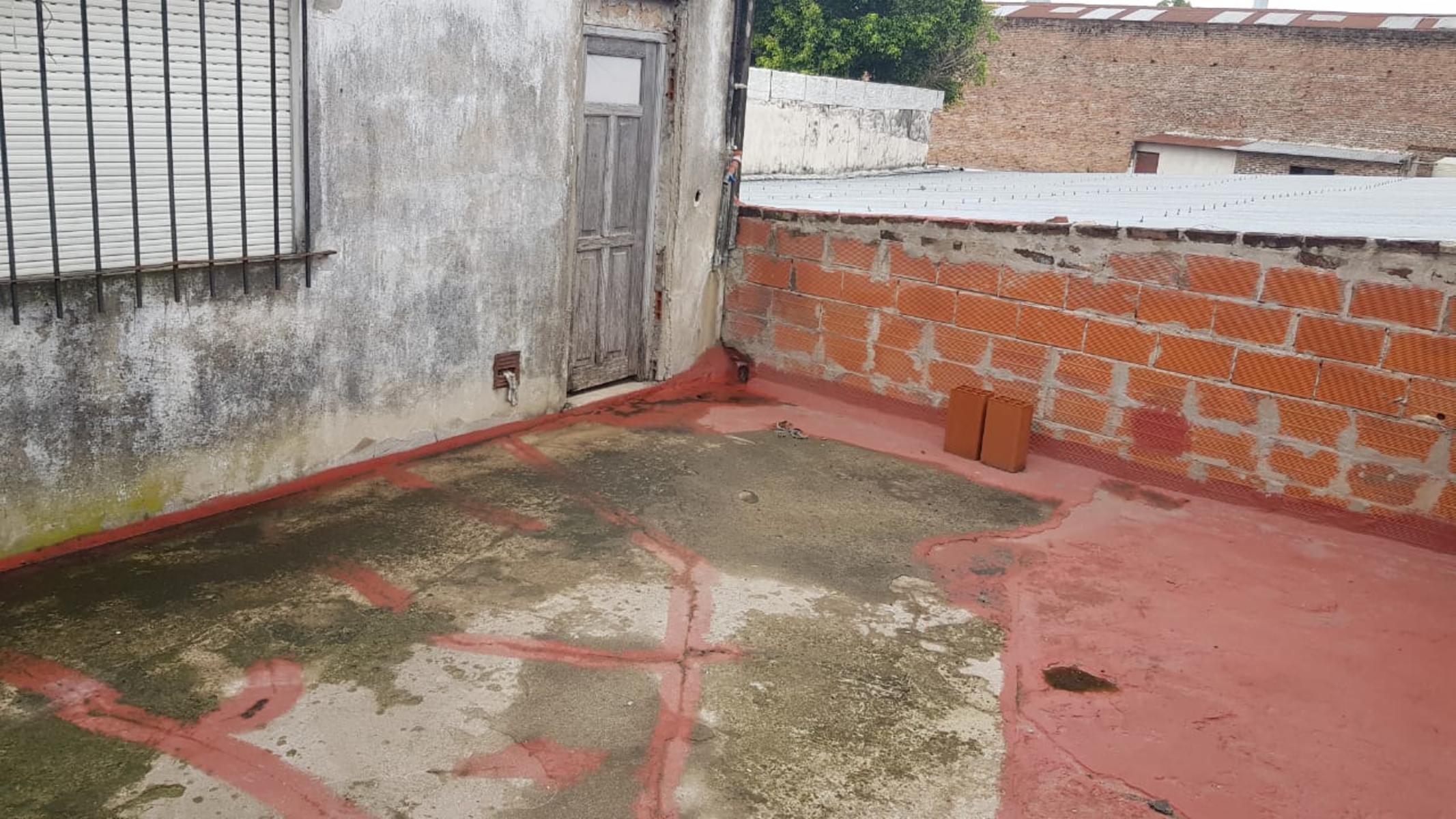 EXCELENTE P-H EN PLANTA ALTA DE 3 AMB. C/BALCON, GARAGE, APTO CREDITO — foto 2