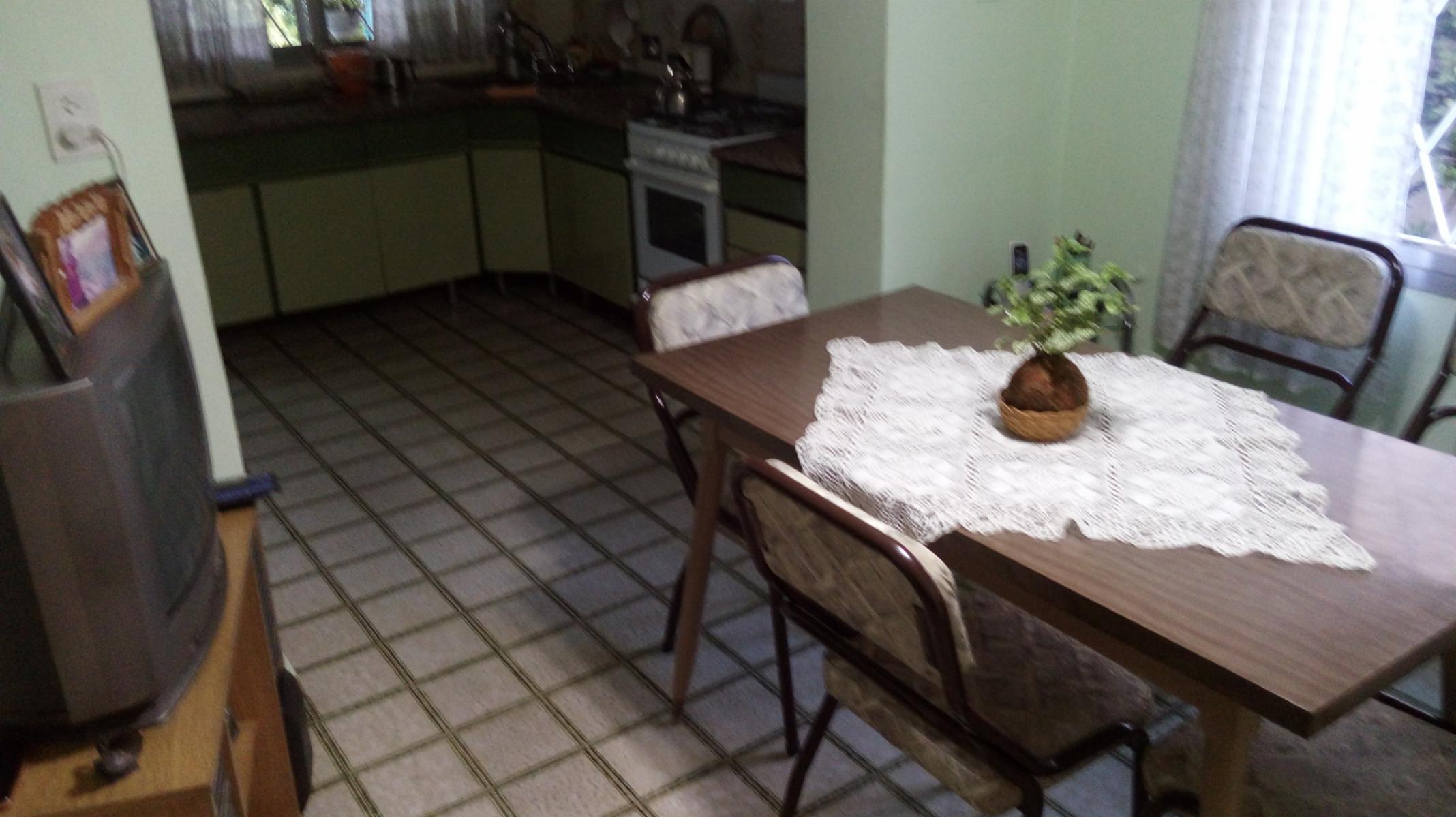 V.Ballester. Balcarce entre Belgrano y A del Valle. Casa 3 ambientes con garage — foto 4