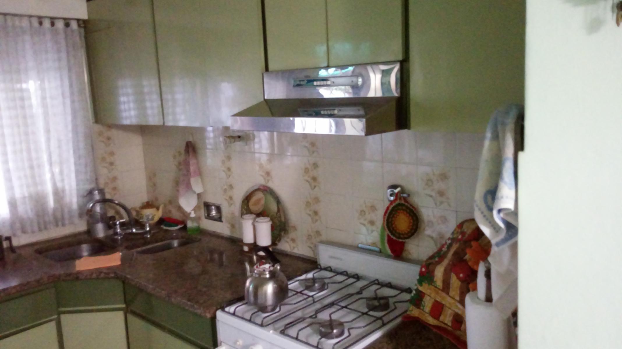 V.Ballester. Balcarce entre Belgrano y A del Valle. Casa 3 ambientes con garage — foto 5