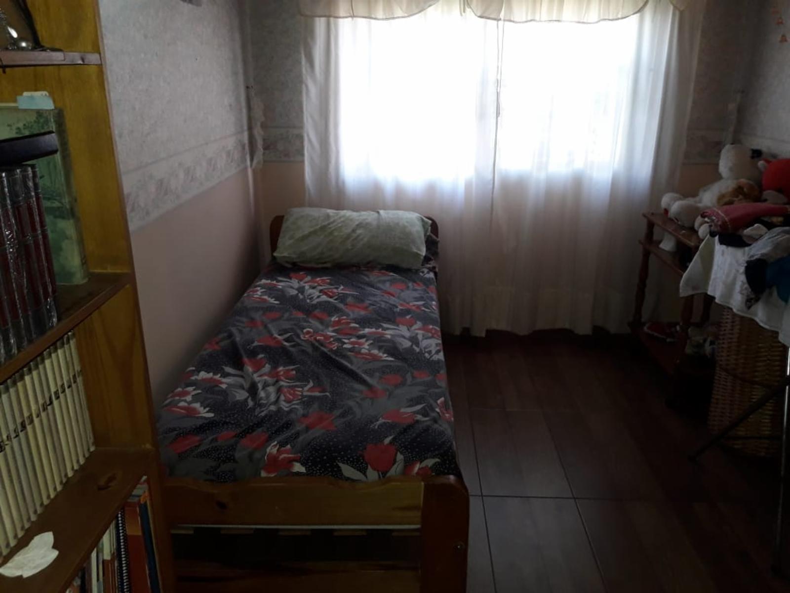 J.L.SUAREZ. DUPLEX 4 AMBIENTES, 3 DORMITORIOS, LIVING, COCINA-COMEDOR, 2 BAÑOS, LAVADERO, ALTILLO, ENTRADA PARA AUTO, FONDO LIBRE CON QUINCHO Y PARRILA — foto 8