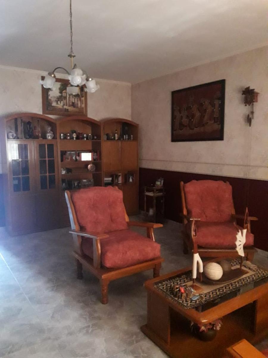 J.L.SUAREZ. DUPLEX 4 AMBIENTES, 3 DORMITORIOS, LIVING, COCINA-COMEDOR, 2 BAÑOS, LAVADERO, ALTILLO, ENTRADA PARA AUTO, FONDO LIBRE CON QUINCHO Y PARRILA — foto 14