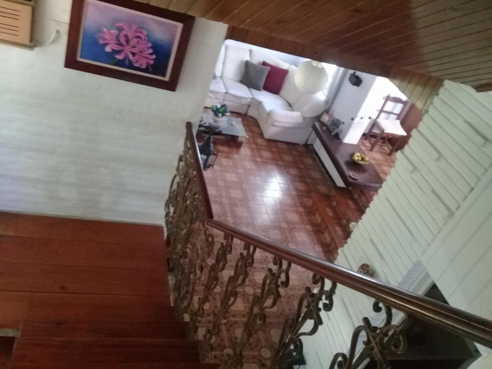 Excelente propiedad 5 amb en el barrio parque sur horeis con lote de 20 x 25 parque y pileta — foto 10