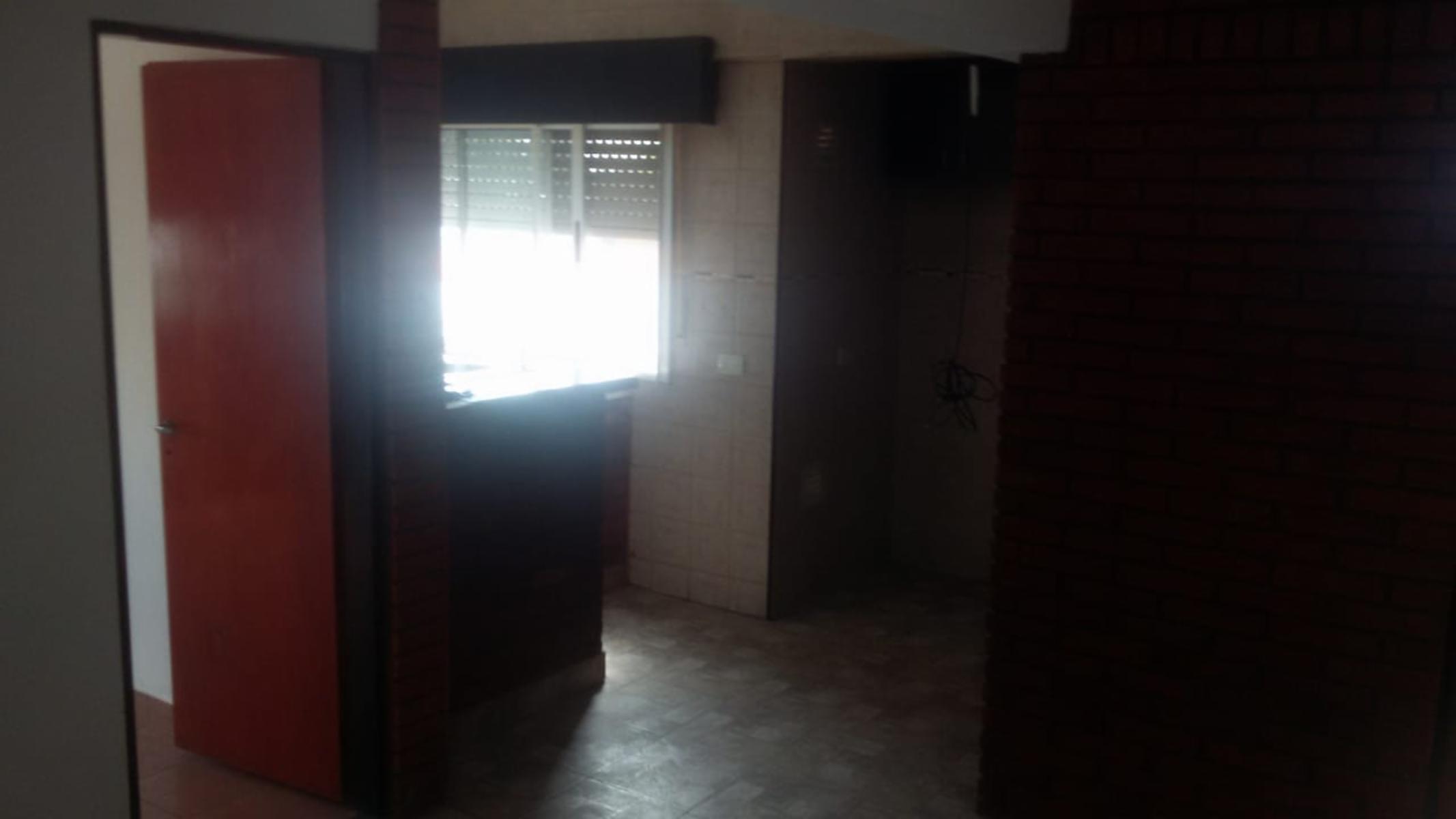 EXCELENTE DEPARTAMENTO 2 AMBIENTES - 7